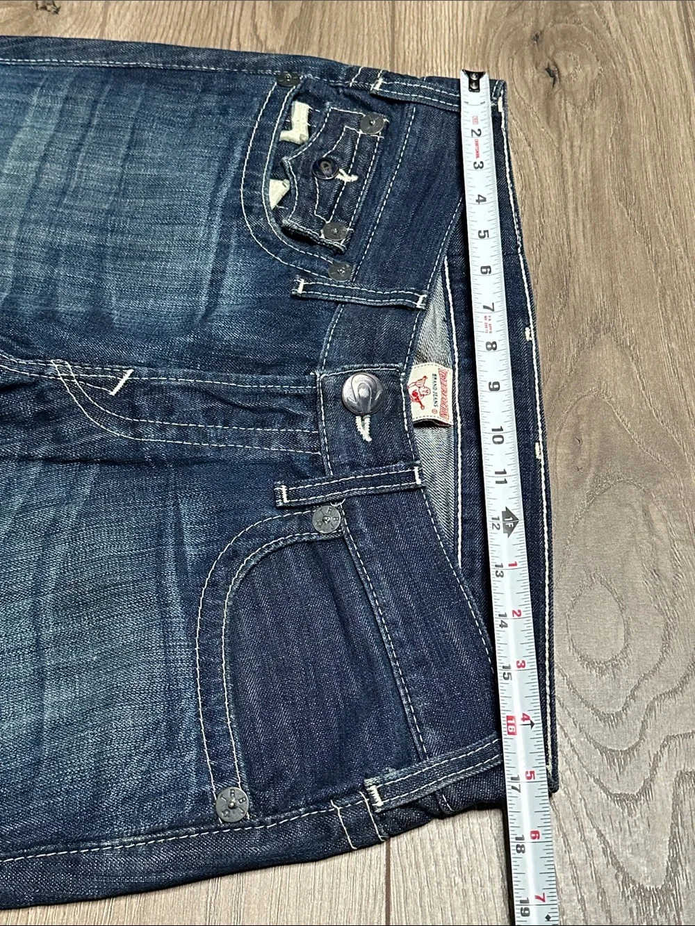 True Religion 29.5” Straight‎ Blue Jeans Size 32